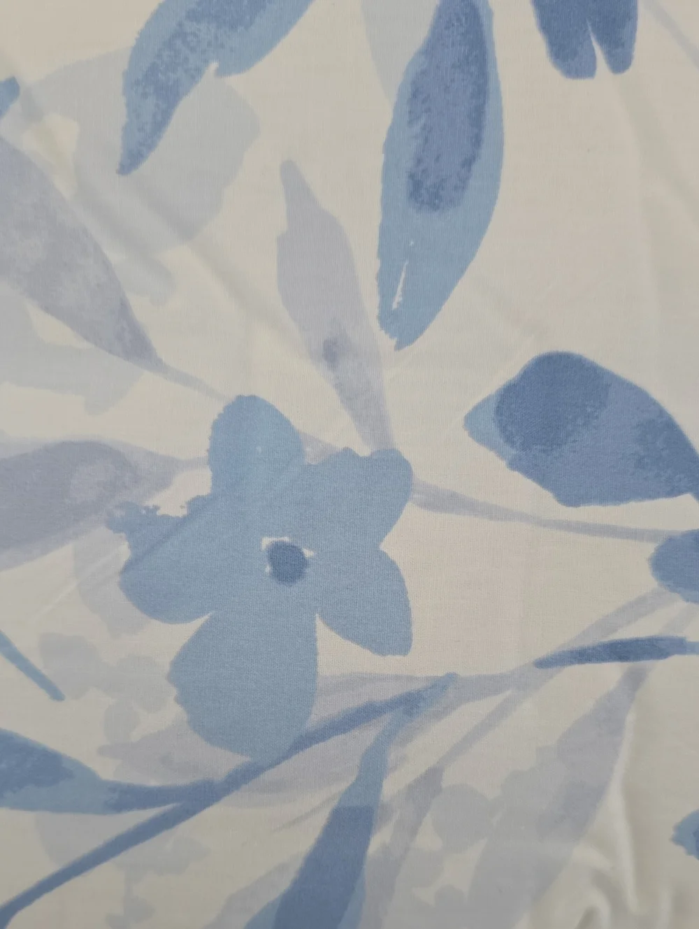 Izod Home Brand Blue Floral Twin Comforter Set